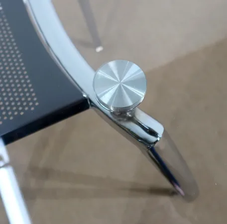 Table en Métal Chromé et Verre – 1970