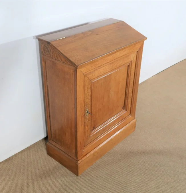 SCHRÄGAUFSATZSCHRANK