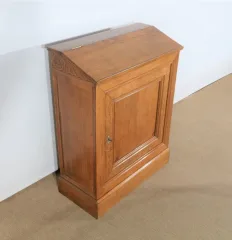 SCHRÄGAUFSATZSCHRANK