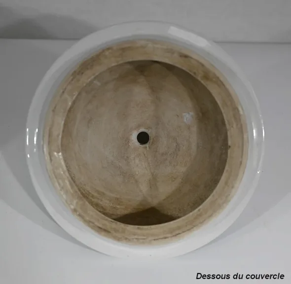 Bonbonnière en Porcelaine à décors de Papillons, Chine – Début XXe