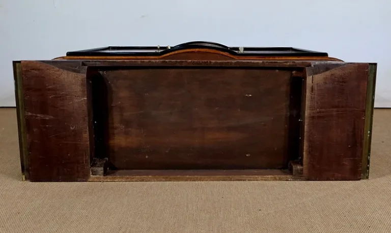 SIDEBOARD AUS DER ART-DECO-ZEIT