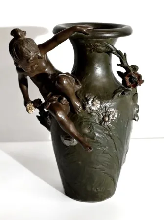 PAAR SPELTERVASEN signiert A. MOREAU