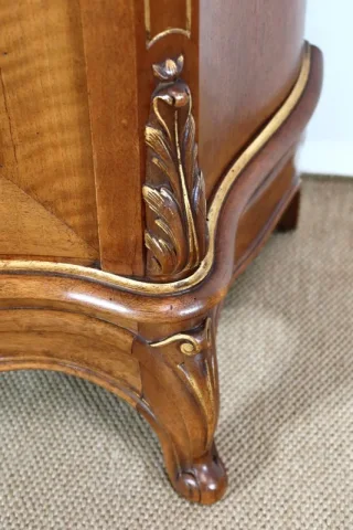 Meuble d’entre deux en Noyer, style Rocaille – 1900