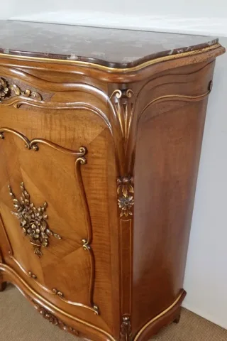 Meuble d’entre deux en Noyer, style Rocaille – 1900