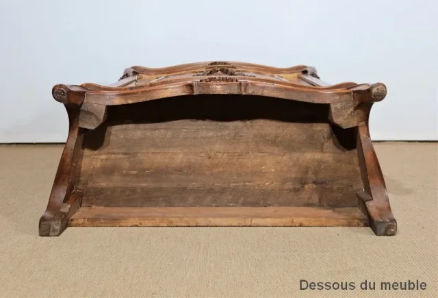 Meuble d’entre deux en Noyer, style Rocaille – 1900