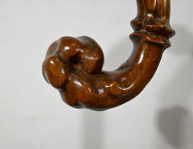 CLOTHES STAND