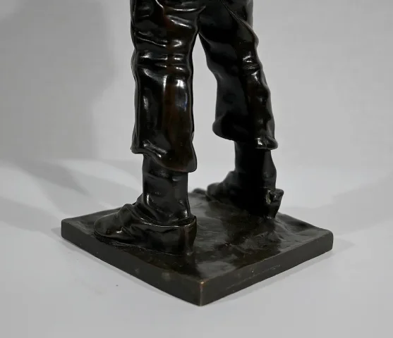 BRONZEFIGUR nach H. HERZBERG