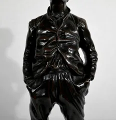 BRONZEFIGUR nach H. HERZBERG