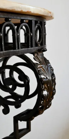 SMEEDIJZEREN CONSOLE TAFEL
