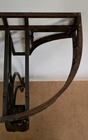 SMEEDIJZEREN CONSOLE TAFEL