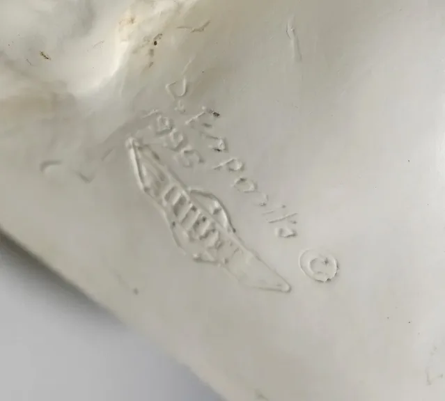 GIPS ENGEL gesigneerd D. ESPOSITO