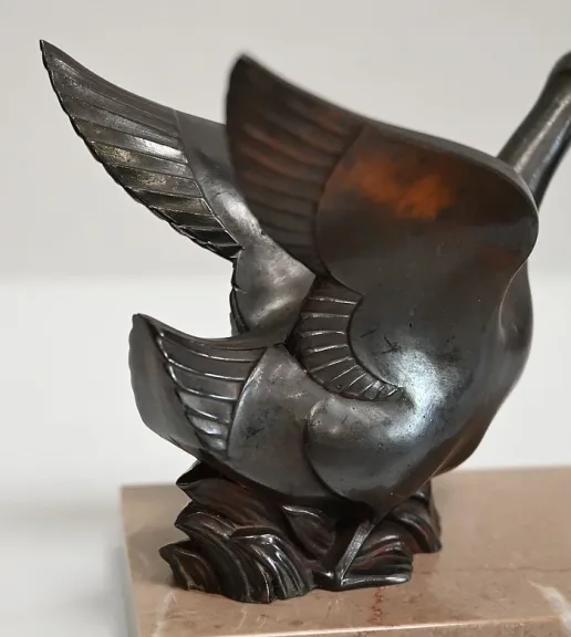 Paire de Serre-Livres, Cygnes en Métal Patiné sur Marbre – 1930 / 1940