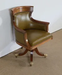 SCHREIBTISCHSTUHL IM FRANZÖSISCHEN REGENCY-STIL