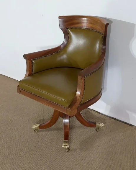 SCHREIBTISCHSTUHL IM FRANZÖSISCHEN REGENCY-STIL