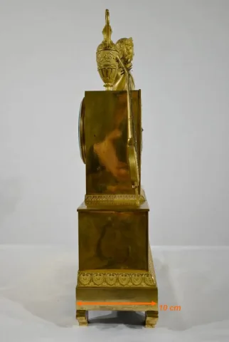 ПОЗОЛОЧЕННЫЕ БРОНЗОВЫЕ ЧАСЫ