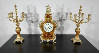 MANTEL GARNITUR
