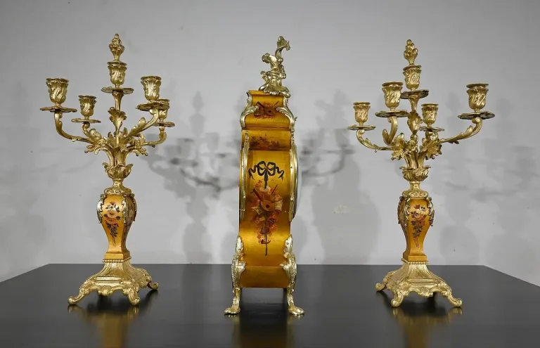 MANTEL GARNITUR
