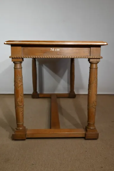 SCHREIBTISCH IM FRANZÖSISCHEN EMPIRE-STIL