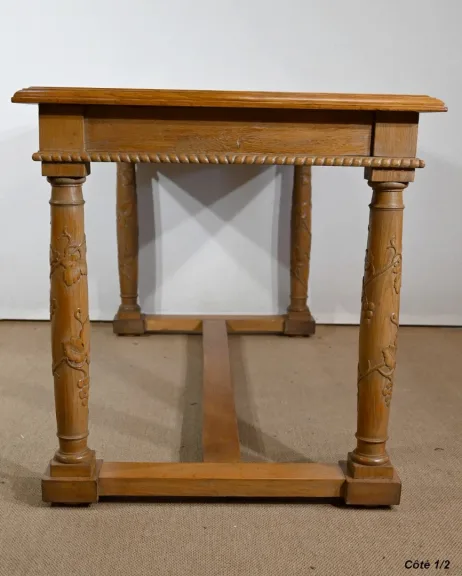 SCHREIBTISCH IM FRANZÖSISCHEN EMPIRE-STIL