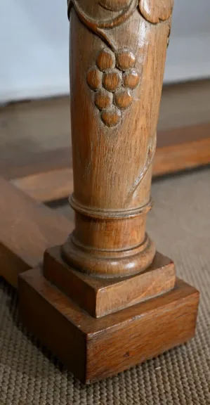 SCHREIBTISCH IM FRANZÖSISCHEN EMPIRE-STIL