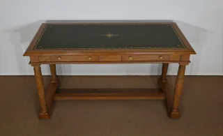 SCHREIBTISCH IM FRANZÖSISCHEN EMPIRE-STIL