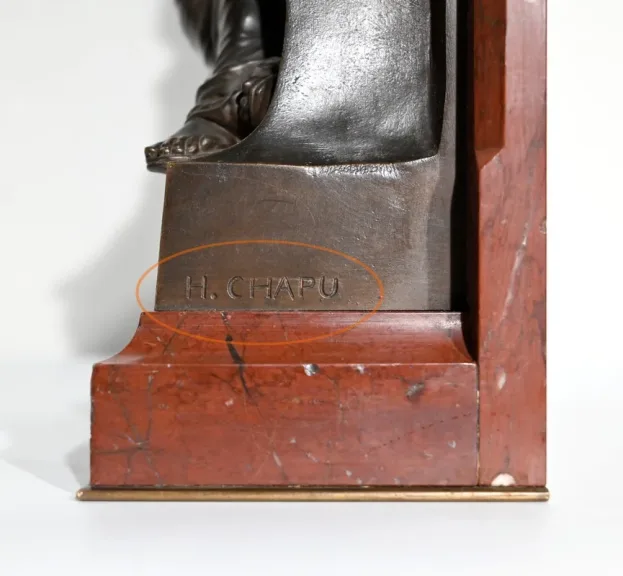 BRONZE- UND MARMORSTELE von HENRI CHAPU