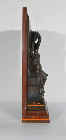 BRONZE- UND MARMORSTELE von HENRI CHAPU