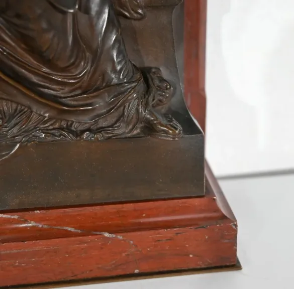 BRONZE- UND MARMORSTELE von HENRI CHAPU