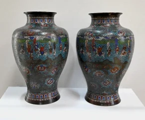 PAREJA DE JARRON JAPONÉS