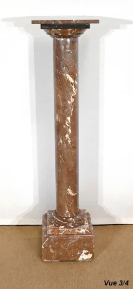 MARMOR-SÄULE