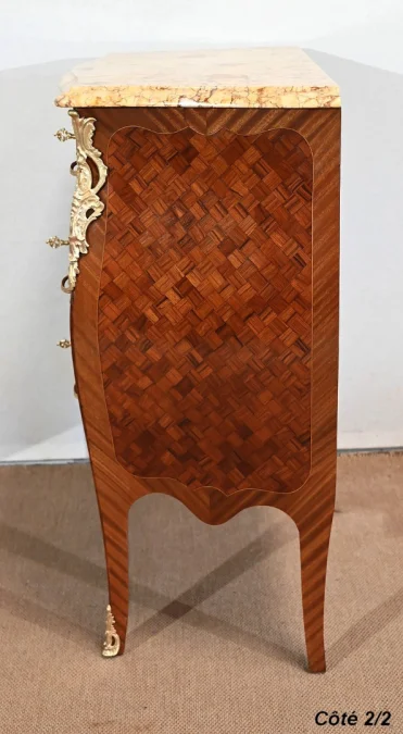 LOUIS XV  STYLE CHEST OF DRAWERS