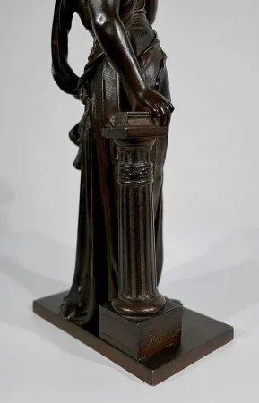 BRONZESTATUETTE von E. BOURET