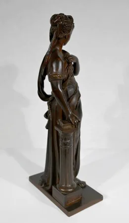BRONZESTATUETTE von E. BOURET