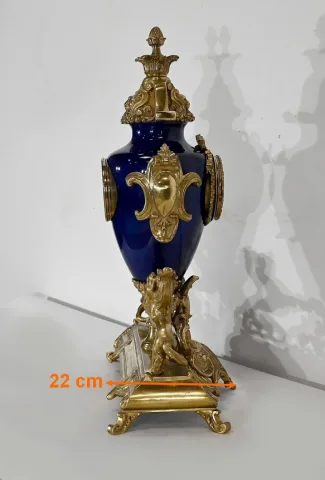 GUARNICIÓN DE MANTO