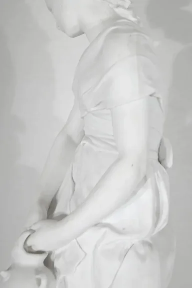 ESCULTURA EN GALLETERÍA firmada M. MOREAU