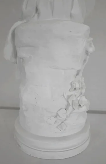 ESCULTURA EN GALLETERÍA firmada M. MOREAU
