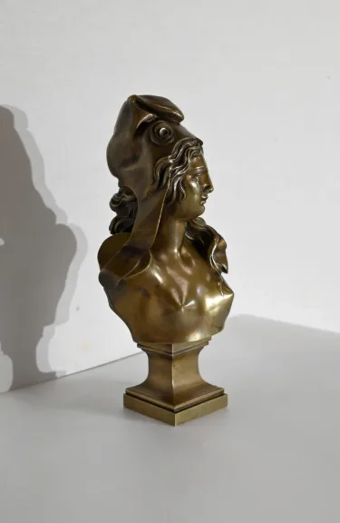 BRONZE BUST OF MARIANNE