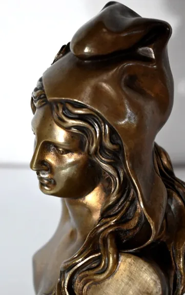 BRONZE BUST OF MARIANNE