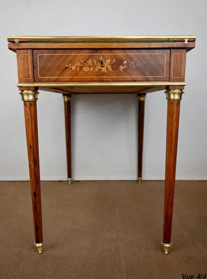 KARTENTISCH IM LOUIS XVI-STIL