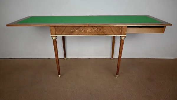 KARTENTISCH IM LOUIS XVI-STIL