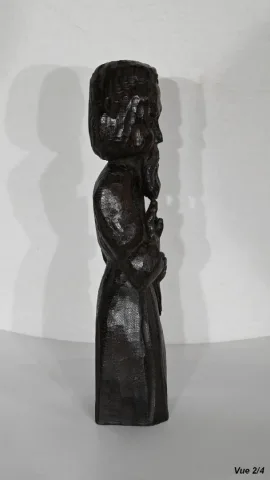 Statue Religieuse en Bois Sculpté – XXe