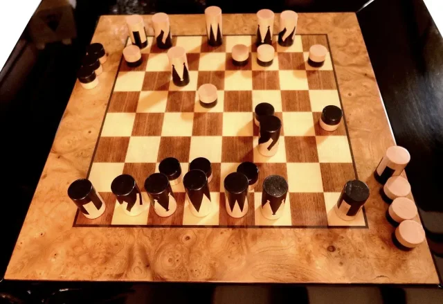 Ensemble Table de Jeux, Échiquier et Paire de Chaises Paul Michel - 1970