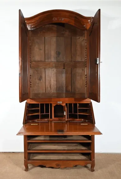 BÜCHERREGAL FÜR DAS BÜRO