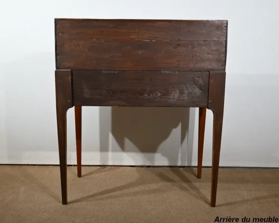 SCHRÄGTER SCHREIBTISCH IM FRANZÖSISCHEN DIRECOIRE-STIL