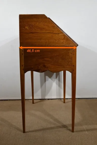 SCHRÄGTER SCHREIBTISCH IM FRANZÖSISCHEN DIRECOIRE-STIL