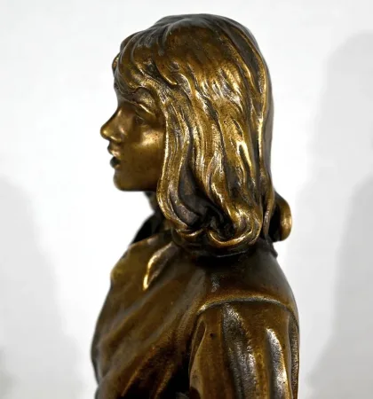 BRONZESTATUETTE von FRIEDRICH BEER