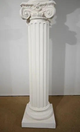 BUST ON COLUMN