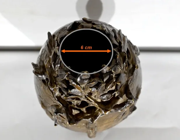アール ヌーボー時代の花瓶 署名入り KORINA