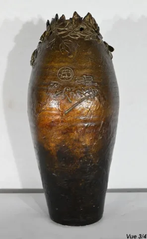 アール ヌーボー時代の花瓶 署名入り KORINA