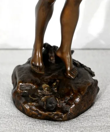 BRONZESTATUETTE von F. LEMOYNE